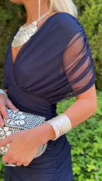 Avery | Azul Marino Elegante