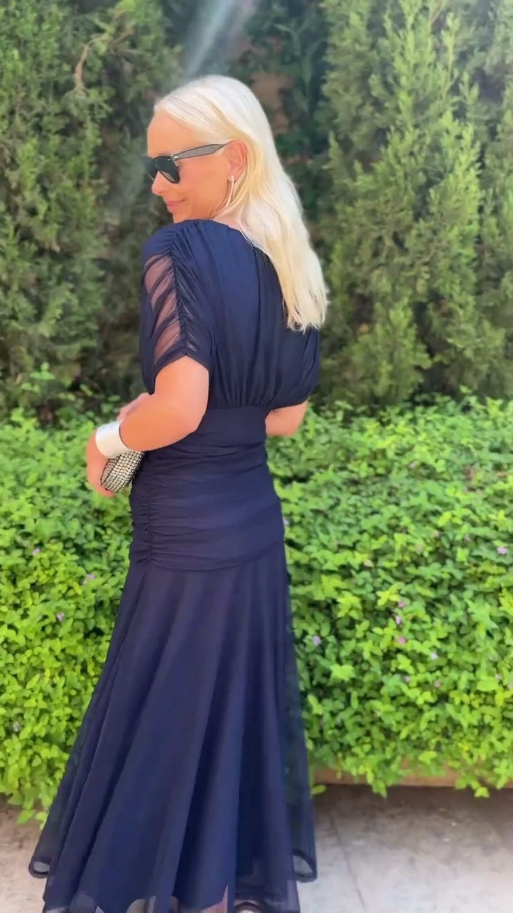 Avery | Azul Marino Elegante